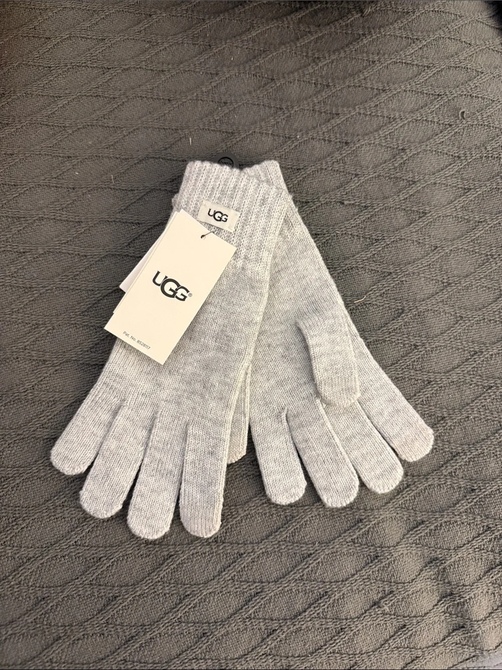 UGG Light Gray Knit Touchscreen Gloves